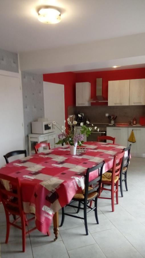 Maison En Pierre De Pays Ségrie Kültér fotó